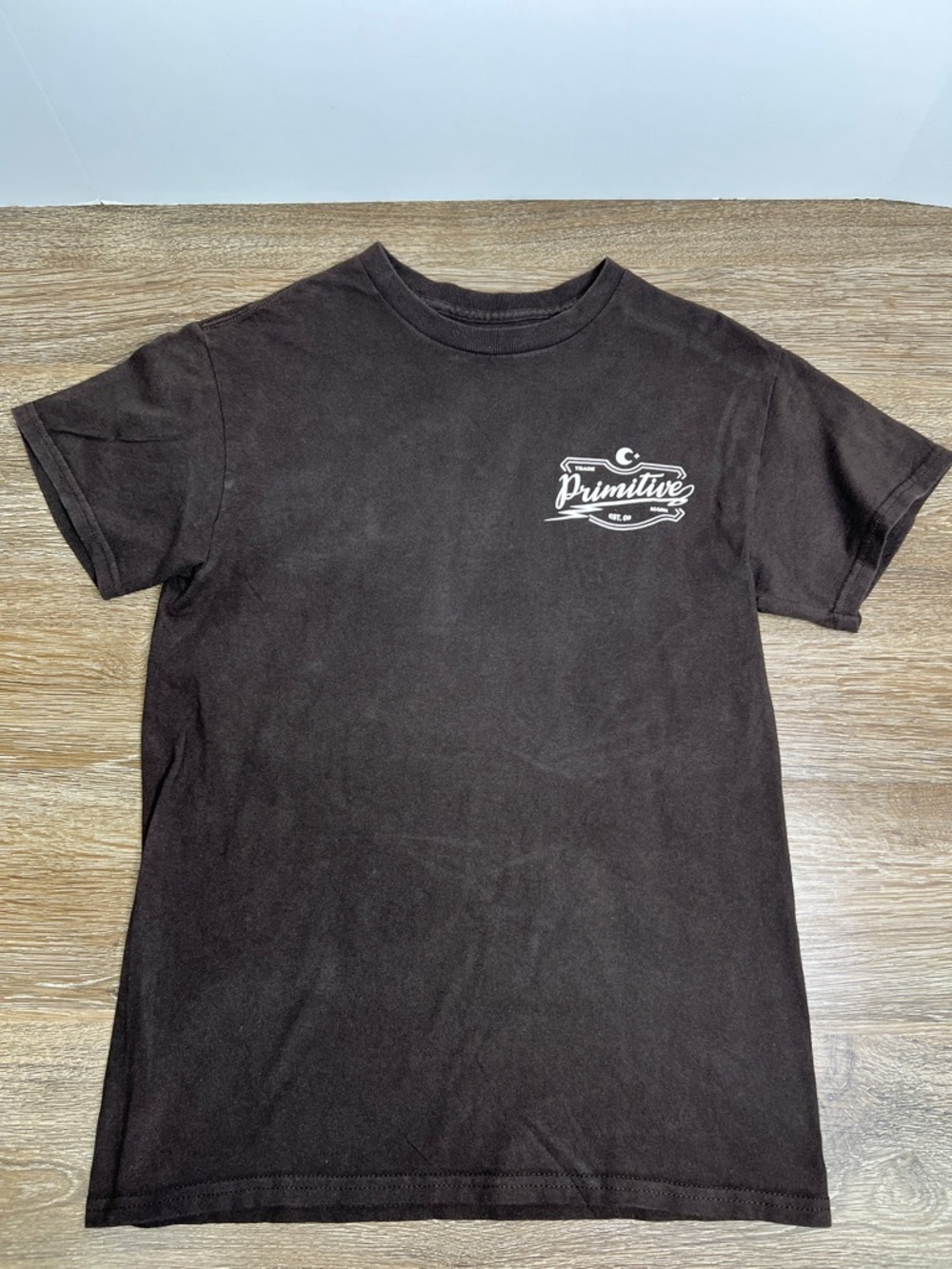 Primitive Graphic Logo Tee Brown Short Sleeve Size Small